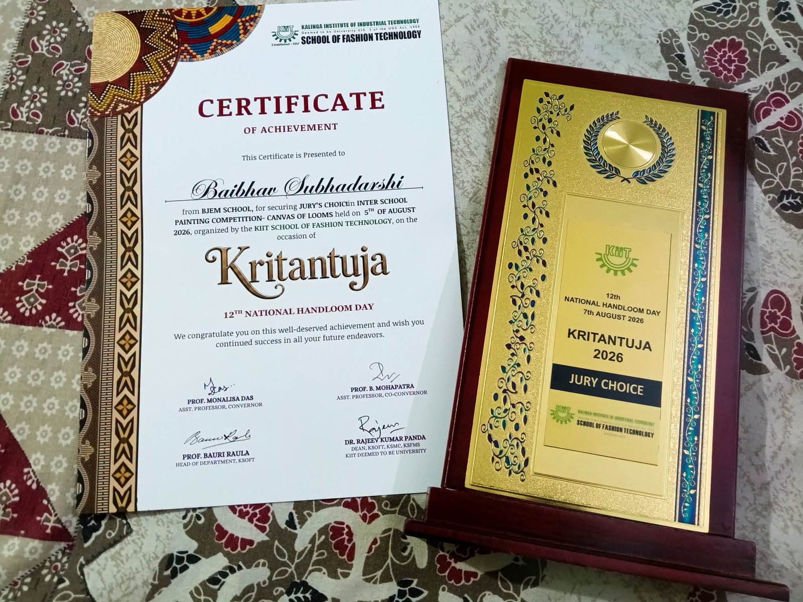 Huge congratulations to Vaibhav Subhadarshi (Class XI) for winning the prestigious Jury Award at the Kritantuja 2026 Painting Competition, organized by the KIIT School of Fashion Technology!